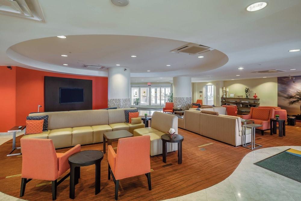 Courtyard by Marriott Jacksonville Beach Oceanfront photo 3