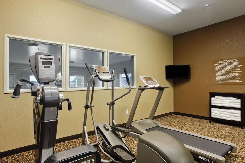 Microtel Inn & Suites by Wyndham Dickinson photo 14