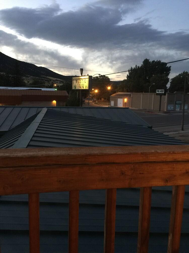 Rustic Inn Motel photo 23