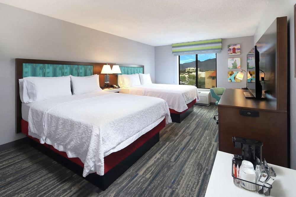 Hampton Inn & Suites Tucson East/Williams Center photo 13