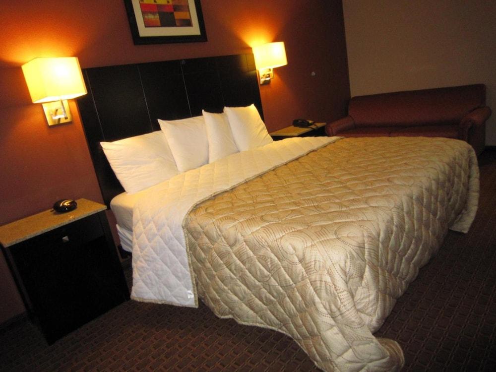 Red Carpet Inn And Suites Monmouth Jtc photo 14