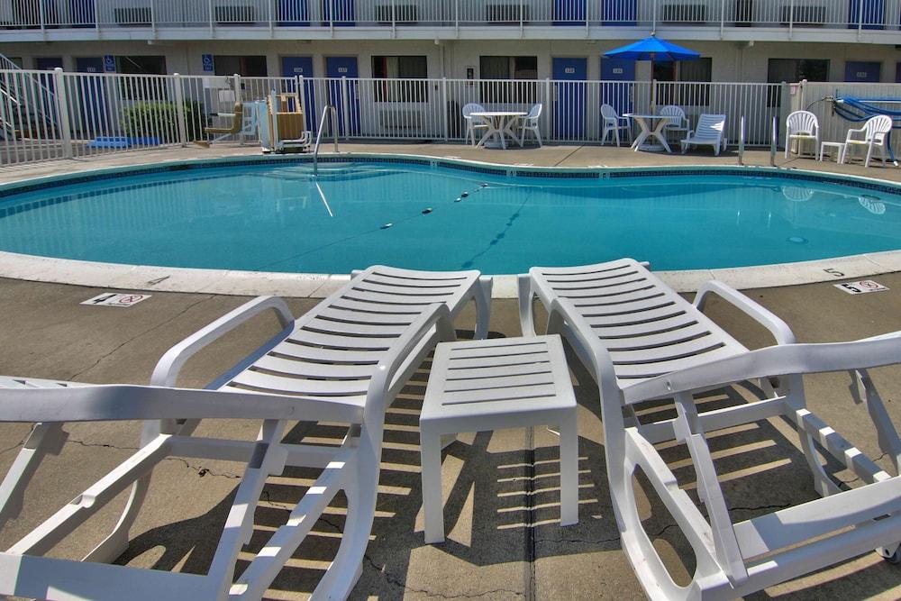 Motel 6 West Sacramento, CA photo 21