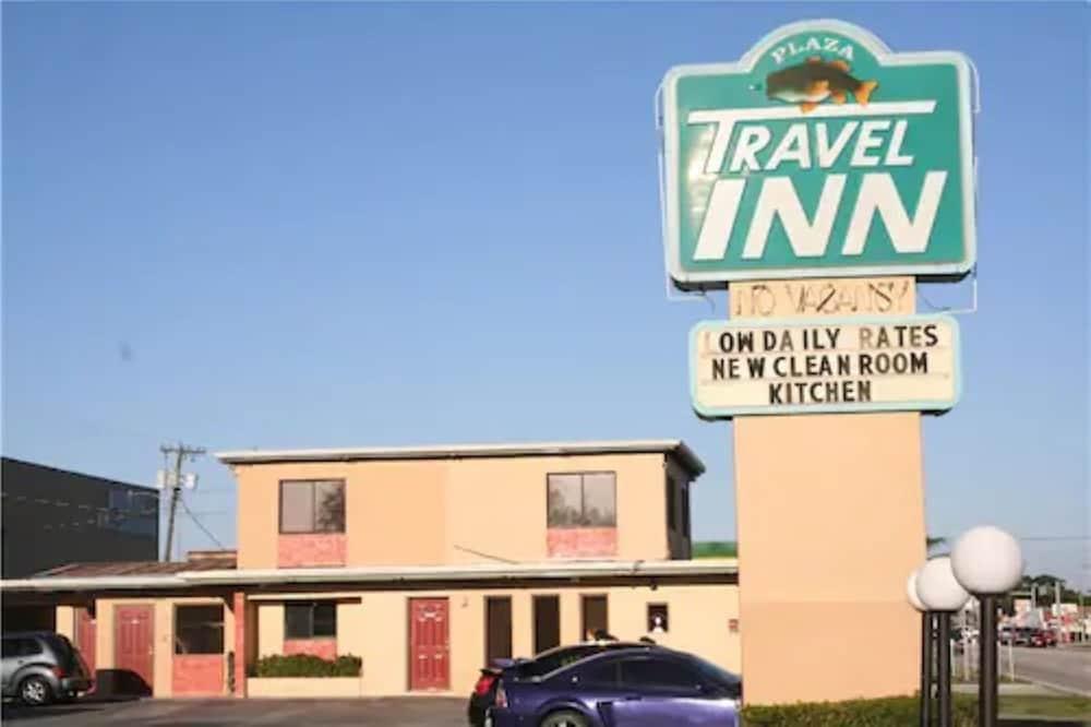 Plaza Travel Inn photo 9