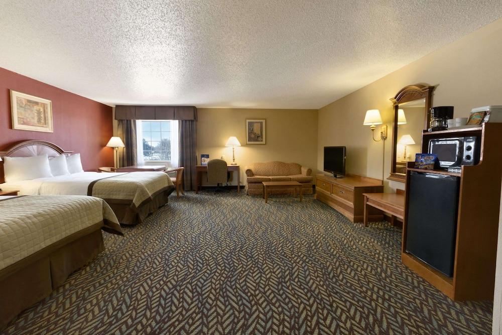 Baymont by Wyndham Oklahoma City Airport photo 6