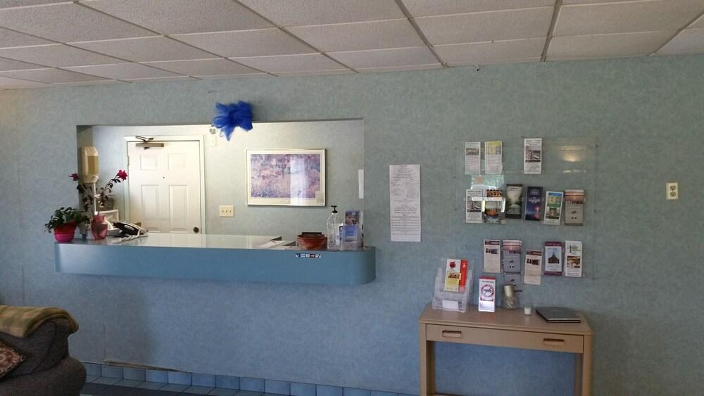 Victorian Inn photo 27