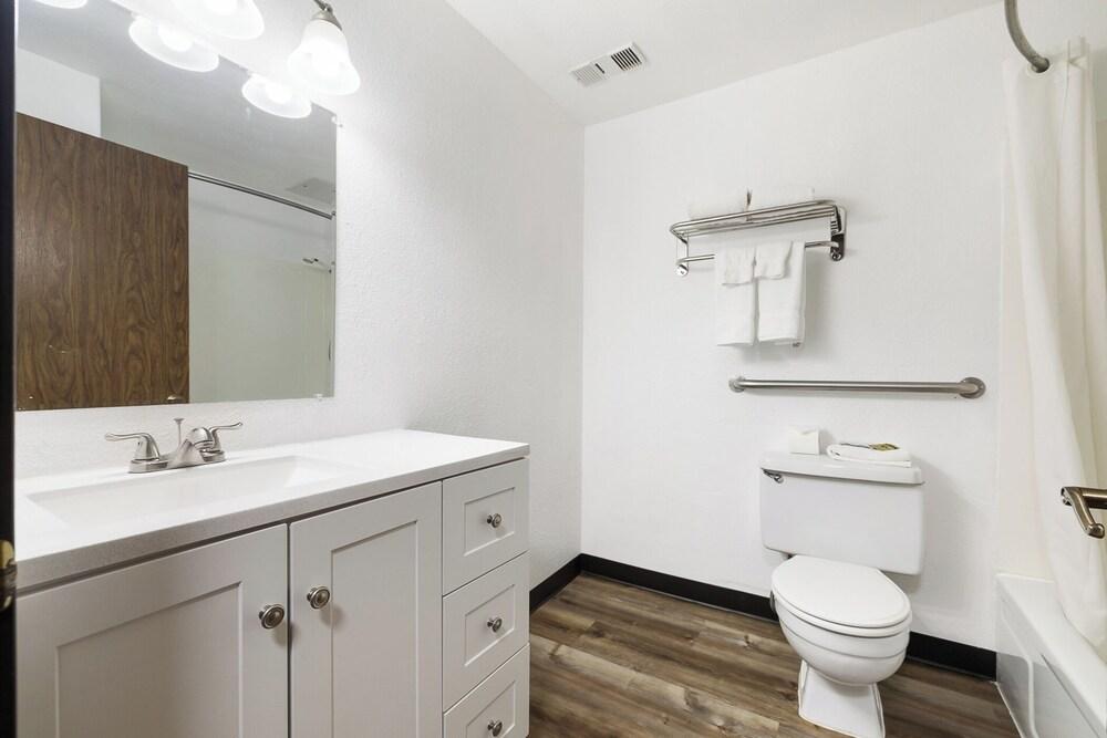 Kennewick Inn & Suites Tri Cities photo 21