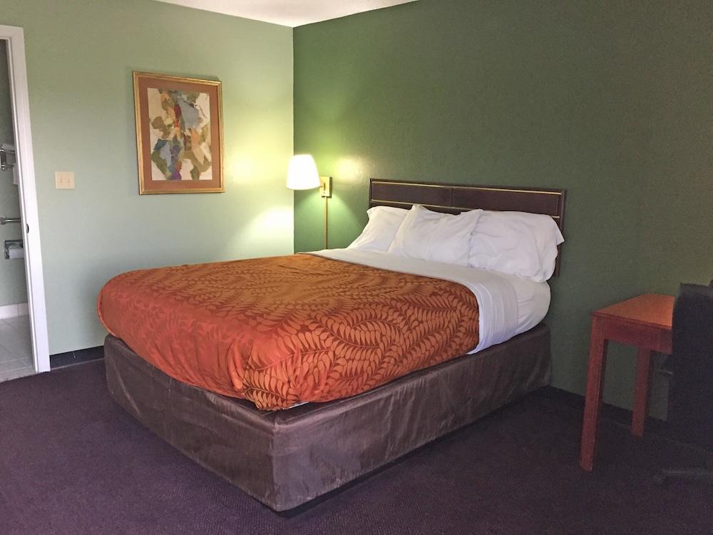 Americas Best Value Inn Manchester, TN photo 28