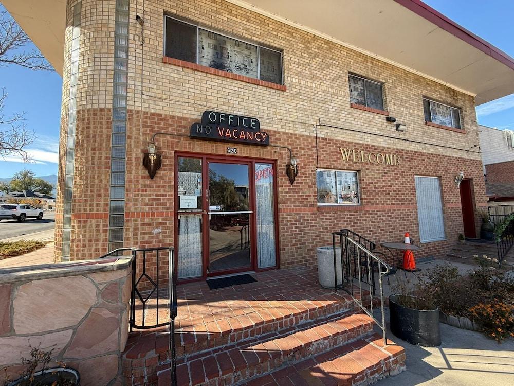 Springs Inn by Capital O I 25 photo 6