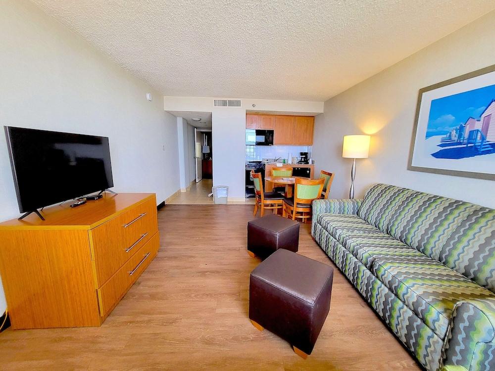 The Barclay Towers Resort Hotel photo 16