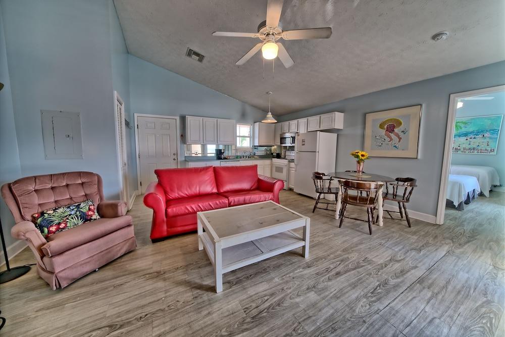 Pineapple Villas on Laguna Beach photo 46