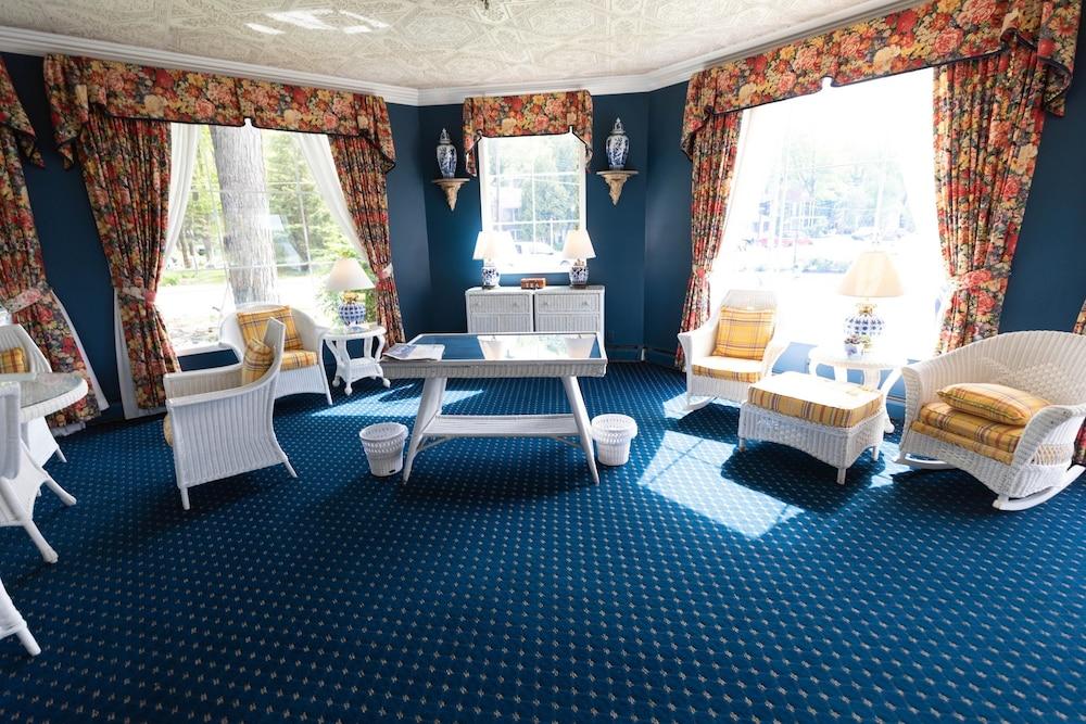 Stafford's Bay View Inn photo 44