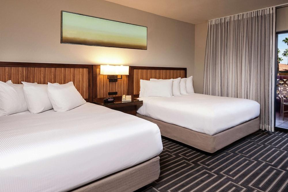 Hilton Phoenix Tapatio Cliffs Resort photo 6