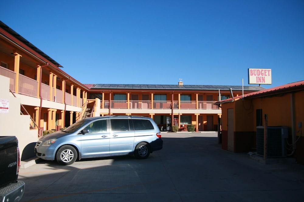Budget Inn photo 21