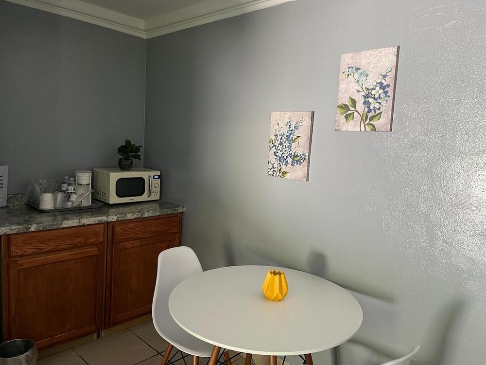 BlueGem Motel photo 52