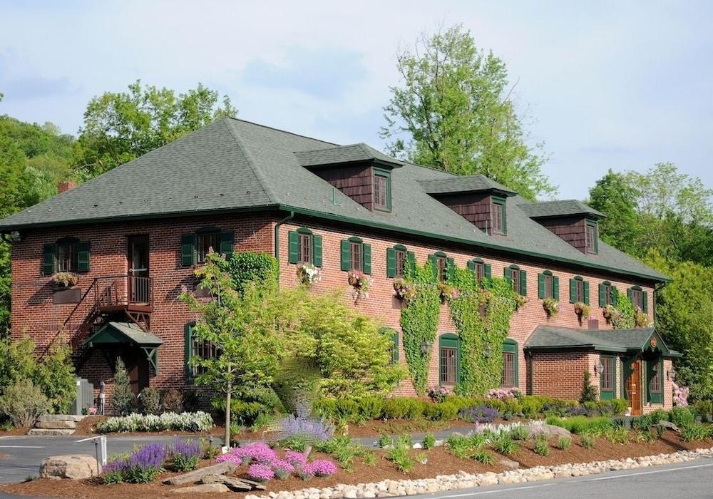 The Beaumont Inn photo 43