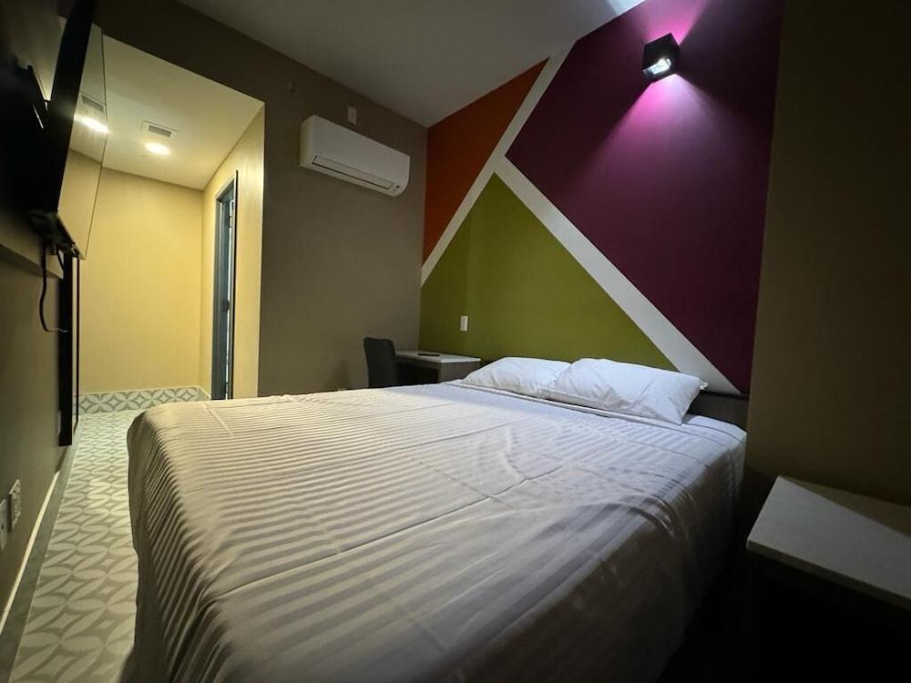 Moon Hotel Brooklyn photo 6