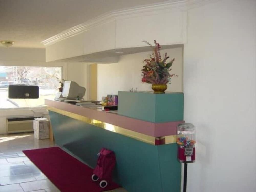 Prestige Inn West Lafayette photo 2