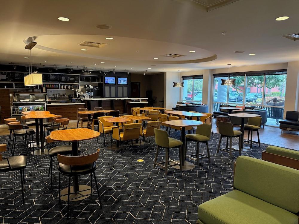 Courtyard by Marriott Fort Myers I-75/Gulf Coast Town Center photo 14