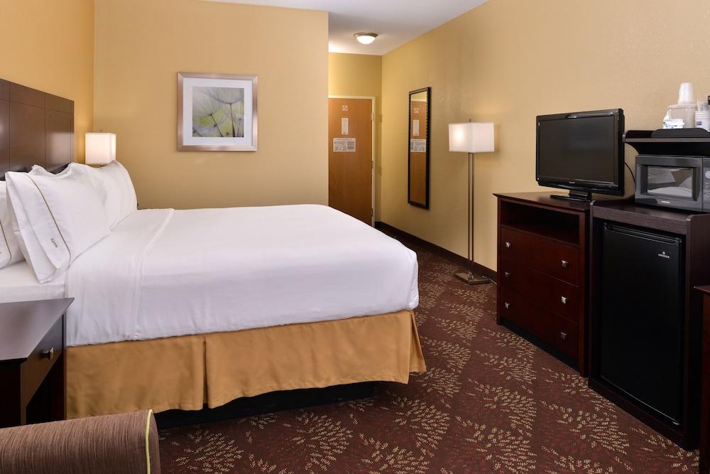 Comfort Inn & Suites Sharonville - Cincinnati North photo 5