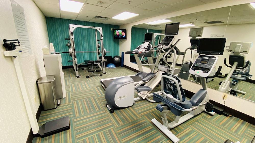 Holiday Inn Express Hotel & Suites Hillview by IHG photo 30