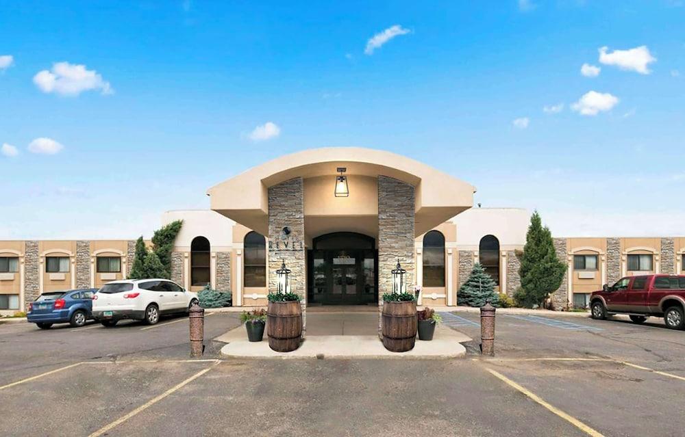 Revel Hotel Minot, SureStay Collection by Best Western photo 1