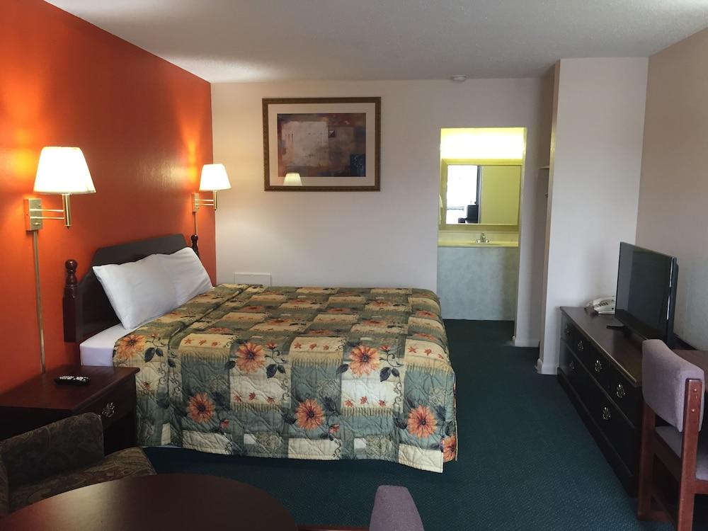 Economy Inn photo 7