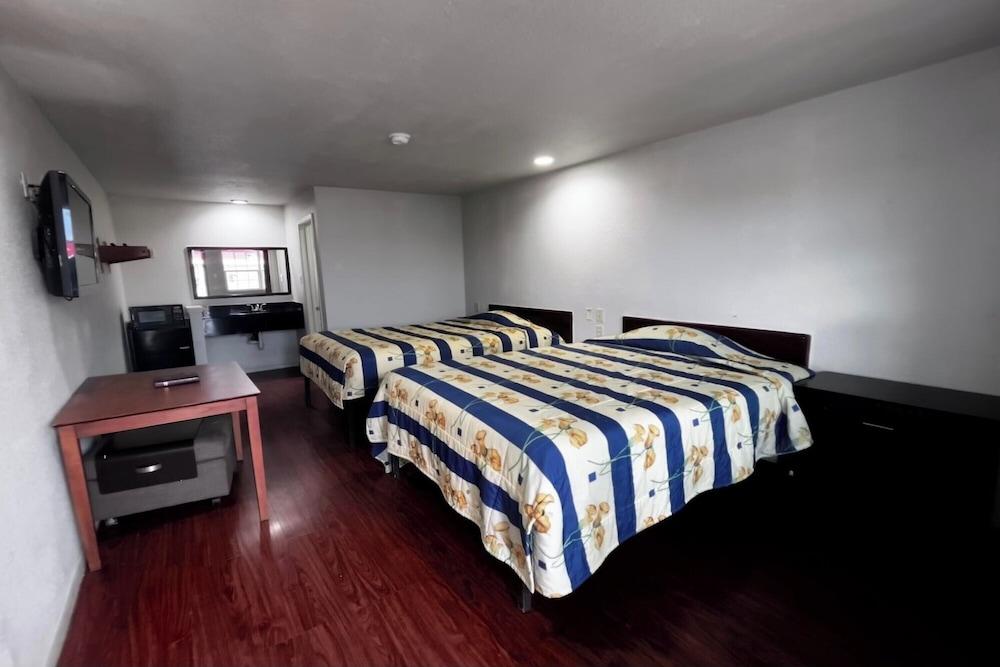 Deluxe Inn Motel By Oyo Grand Prairie Interstate 30 photo 14