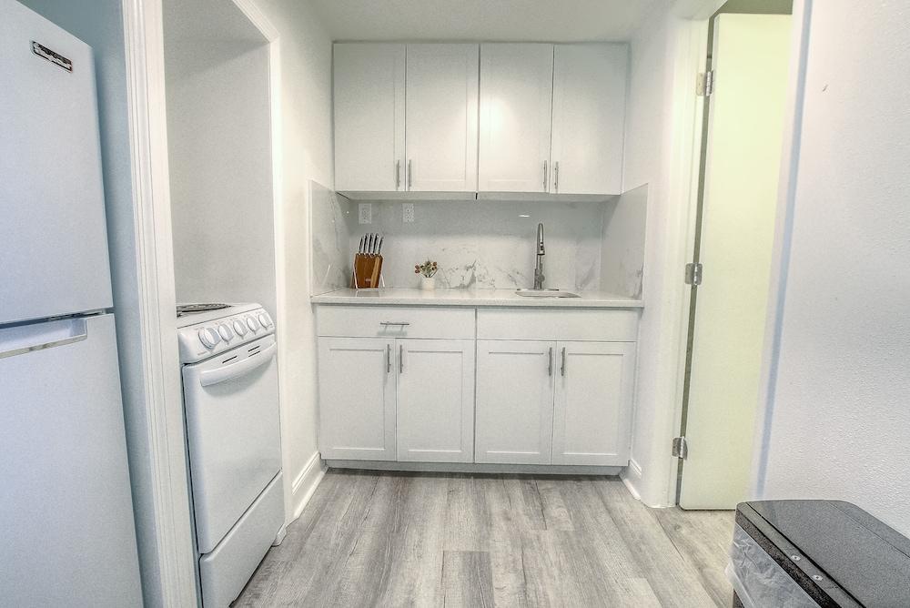 Daytona Shores Inn & Suites photo 22