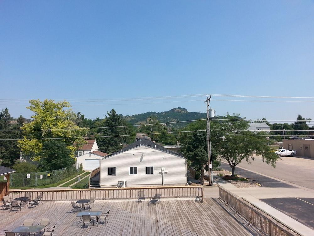The Crow Peak Lodge photo 14