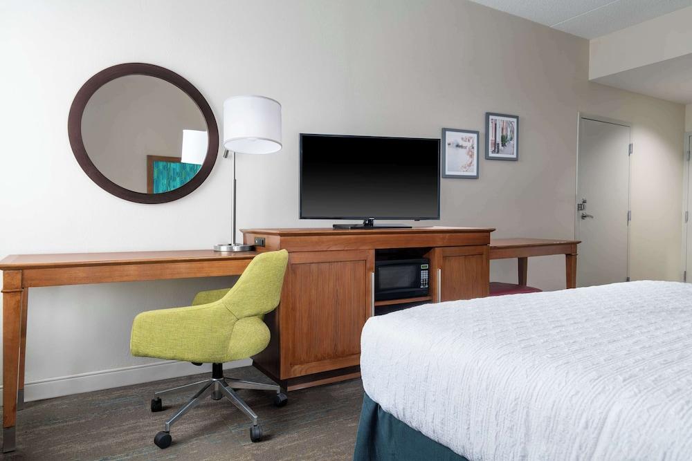 Hampton Inn Martinsburg photo 45