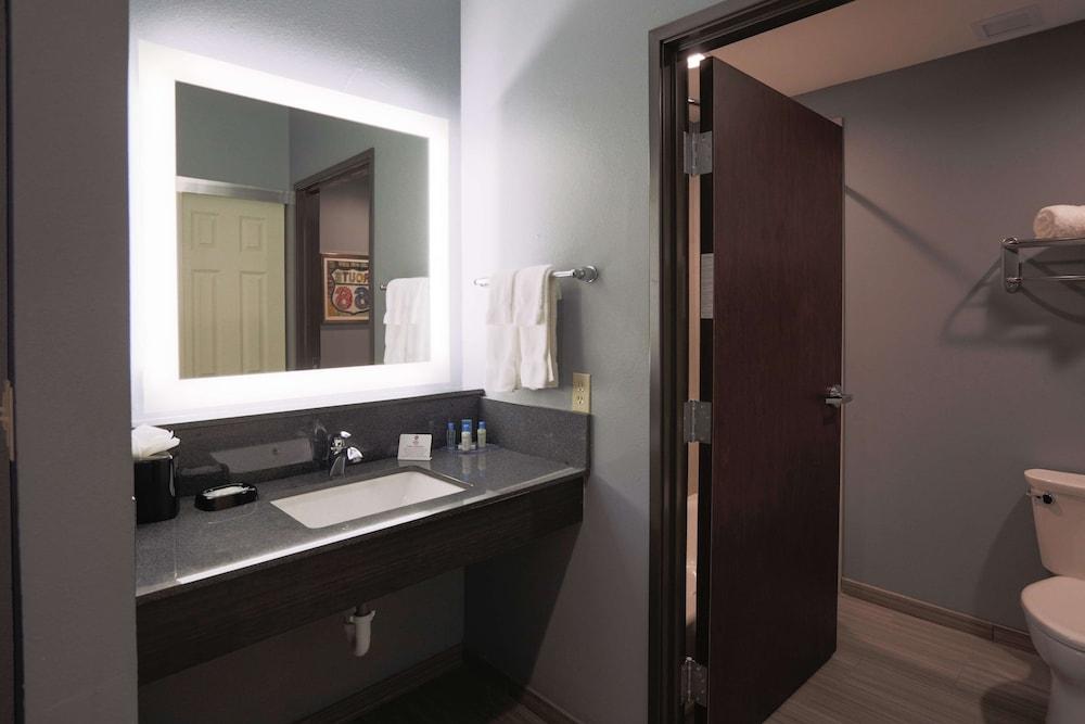 Best Western Plus Wewoka Inn & Suites photo 25