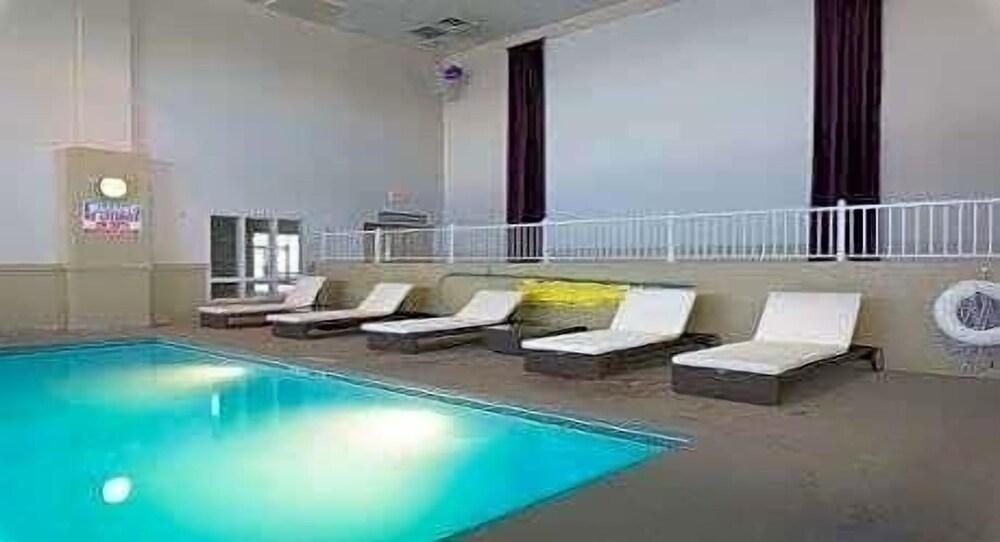 Ramada by Wyndham Boise photo 14