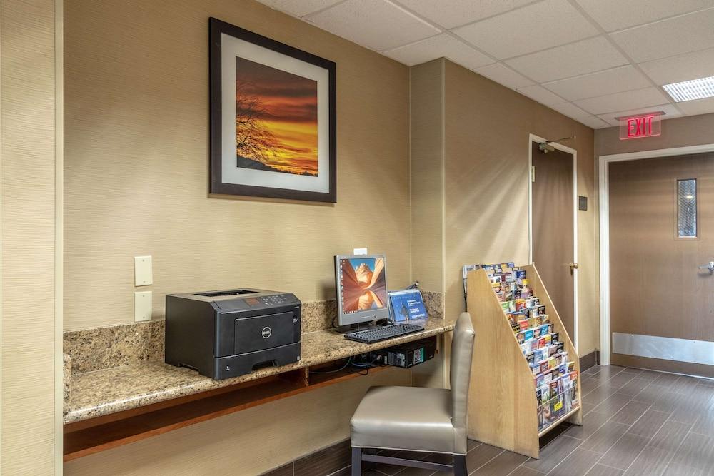 Comfort Inn Tucson Central photo 38
