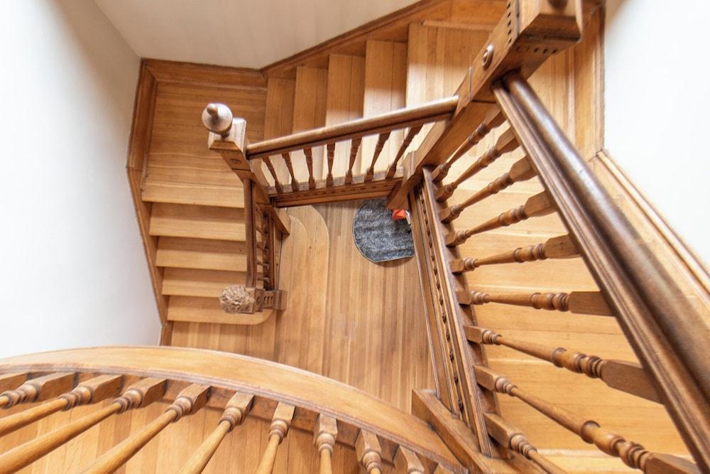 Harris House photo 13