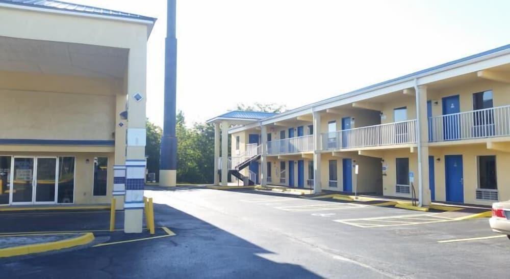 Royal Inn photo 12