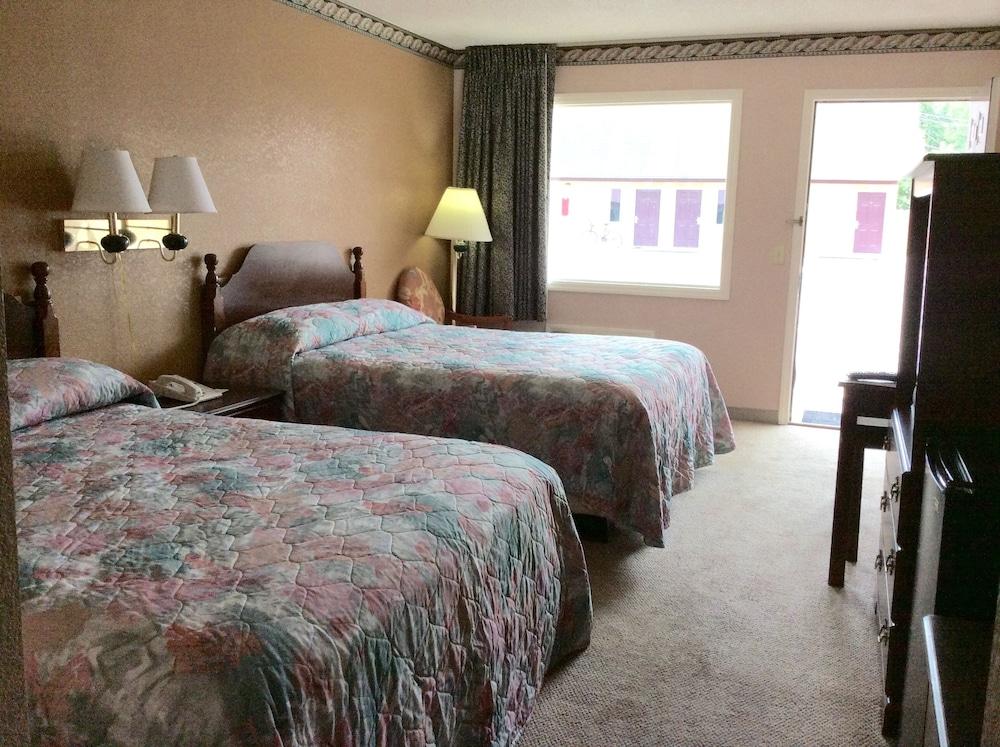 Budget Inn photo 8