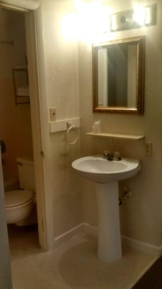 Ken-Bar Lodge photo 18