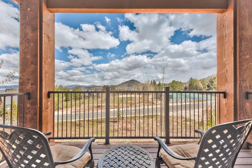 Silverado Lodge photo 28