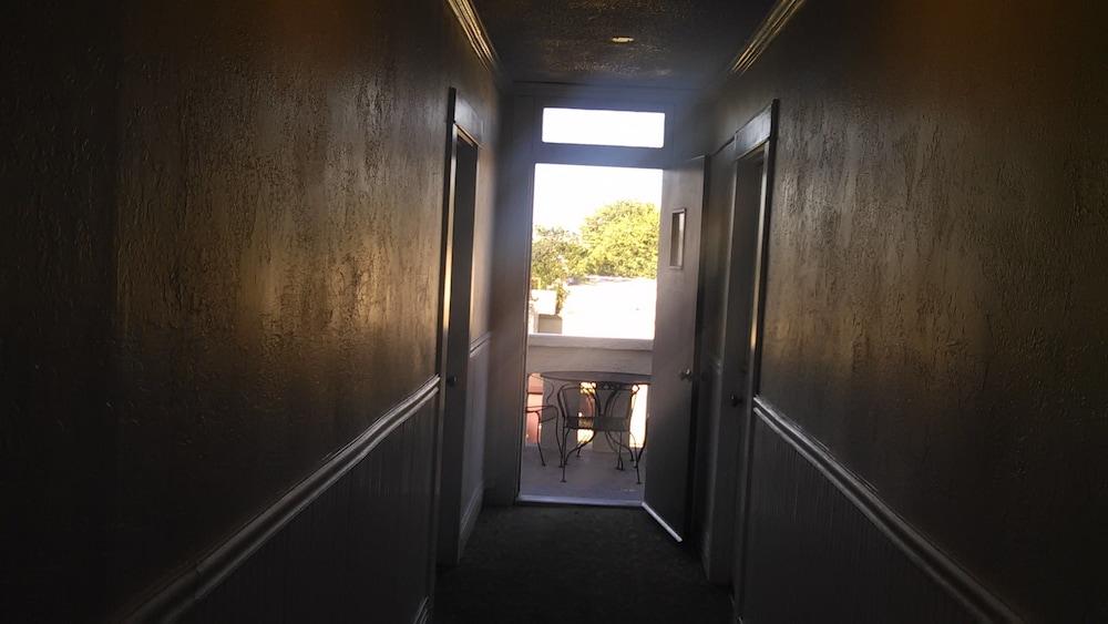 Cottonwood Hotel photo 74