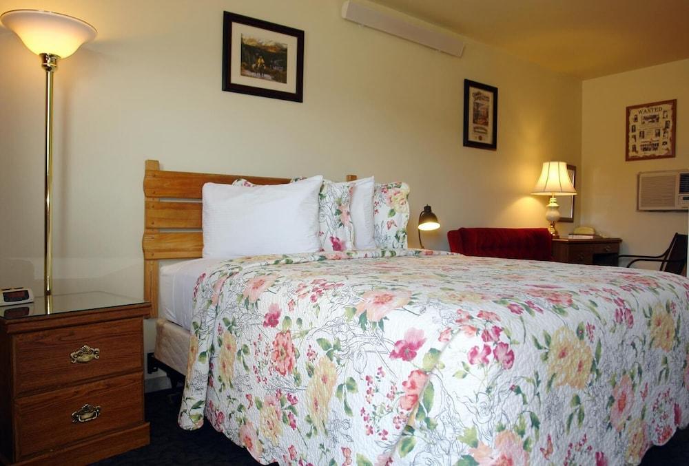 Carter Mountain Motel photo 21