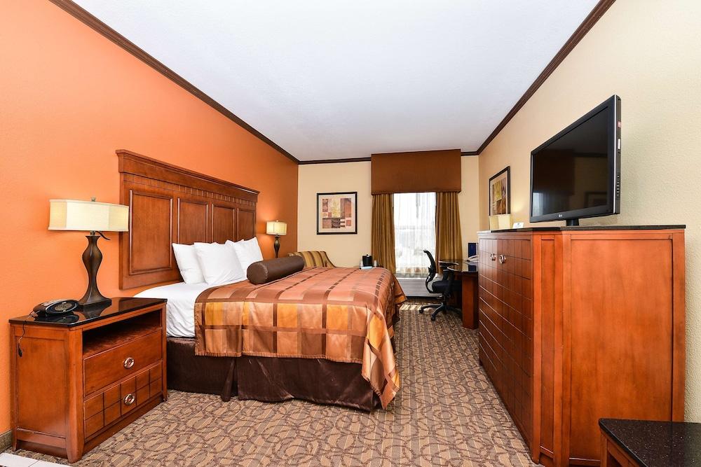 Best Western Plus Midwest Inn & Suites photo 6