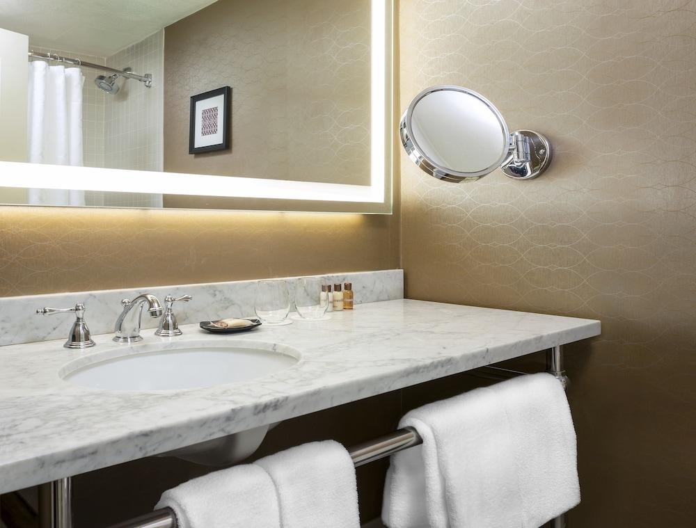 Sheraton Commander Hotel photo 42