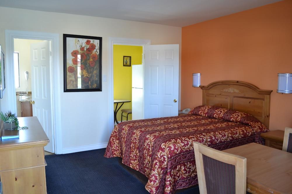 El Rancho Dolores Motel at Joshua Tree National Park photo 14