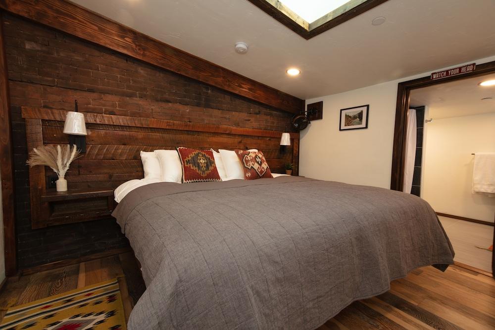 The Frenchman Suites photo 10
