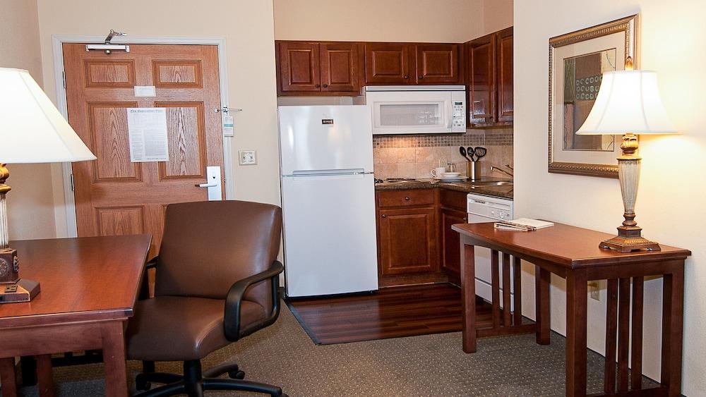 Staybridge Suites Wichita by IHG photo 10