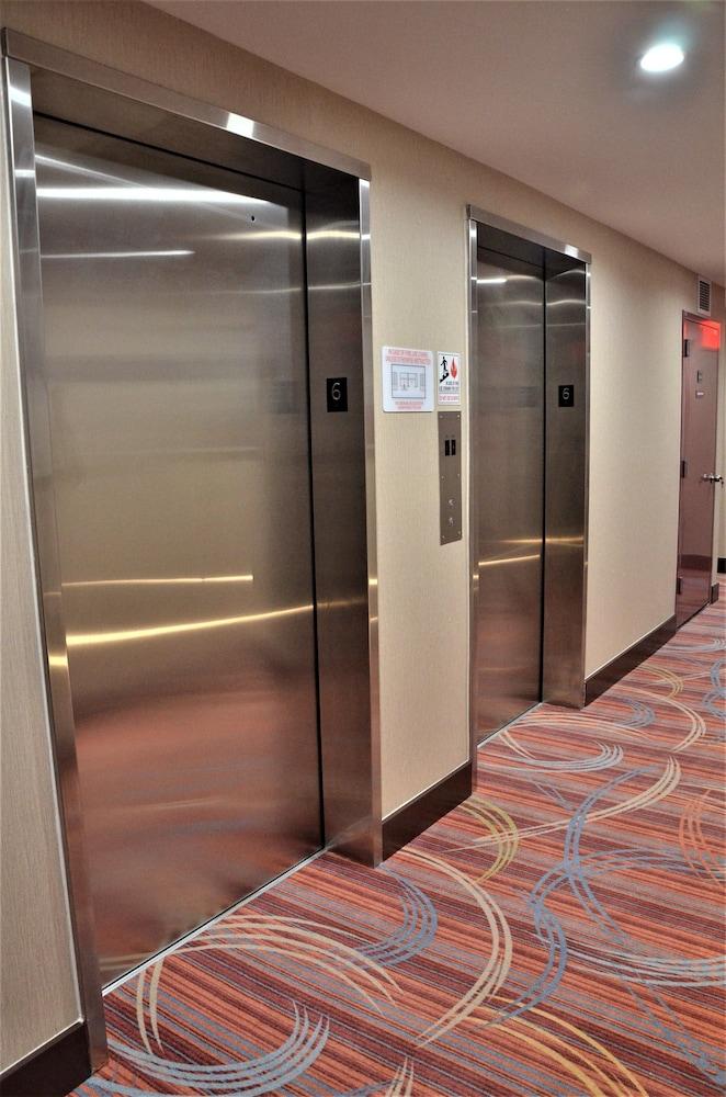 Lic Plaza Hotel photo 21