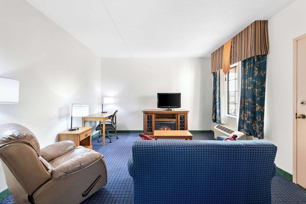 Clarion Inn Branson photo 35