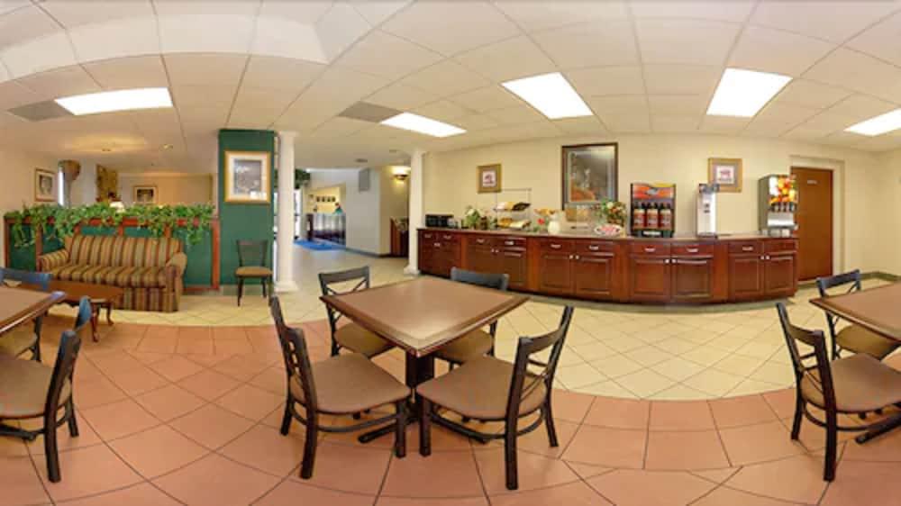 Comfort Inn & Suites Morganton South photo 34