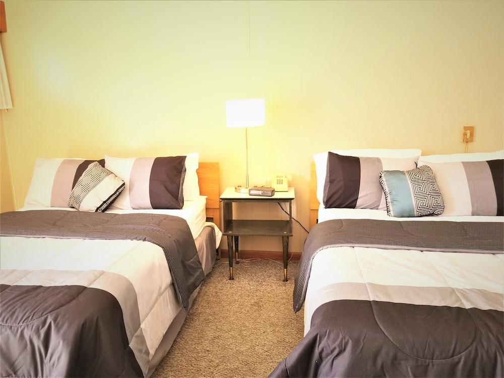 Duffer Motel photo 69