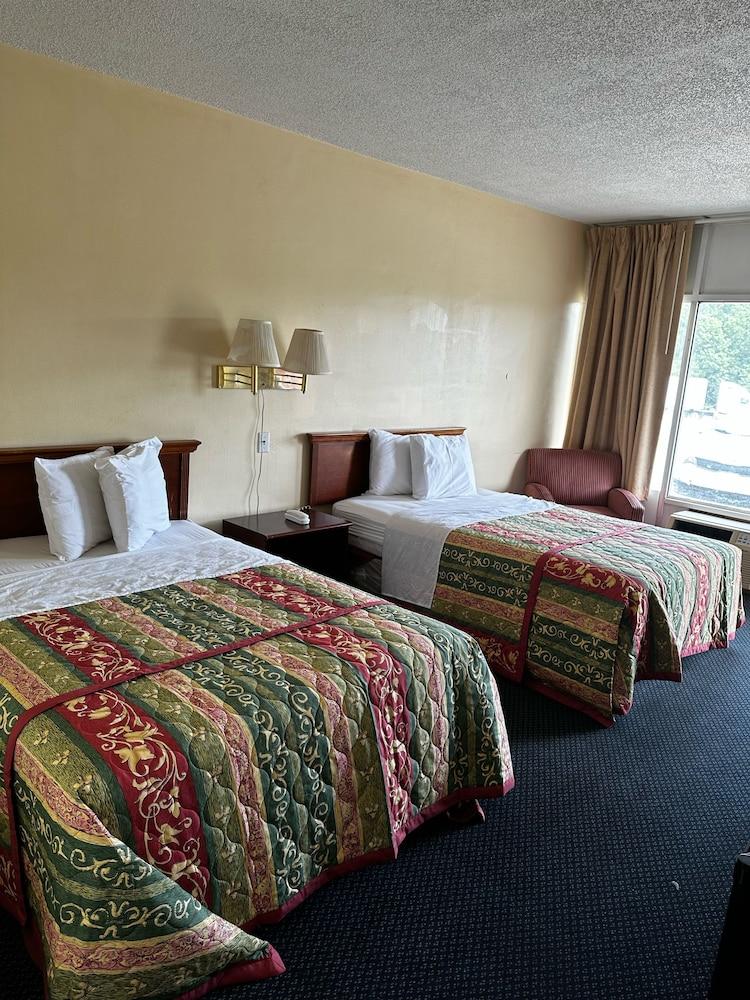 Loyalty Inn Charlotte Airport photo 3